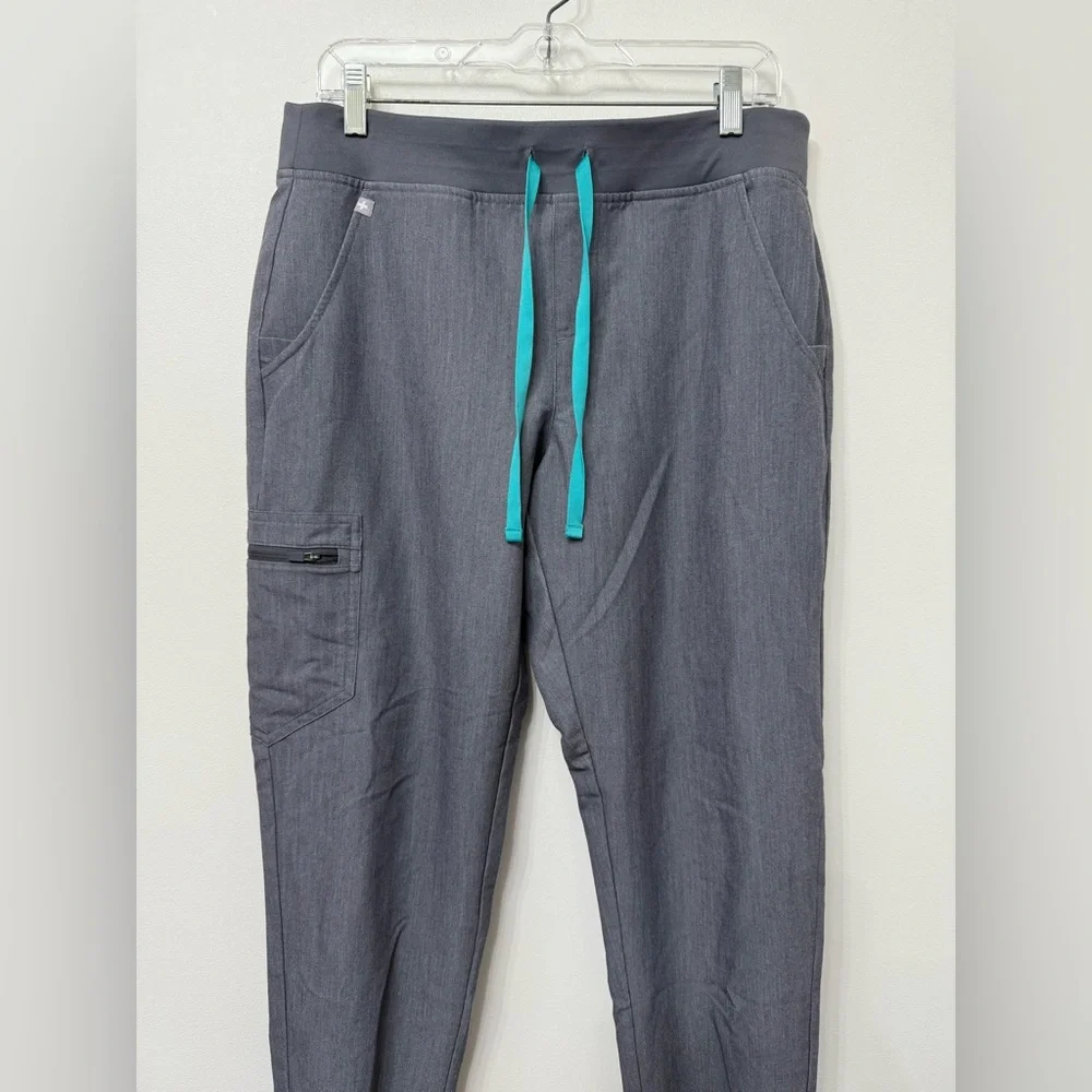 Figs Zamora Jogger Scrub Pants - Picture 8 of 13